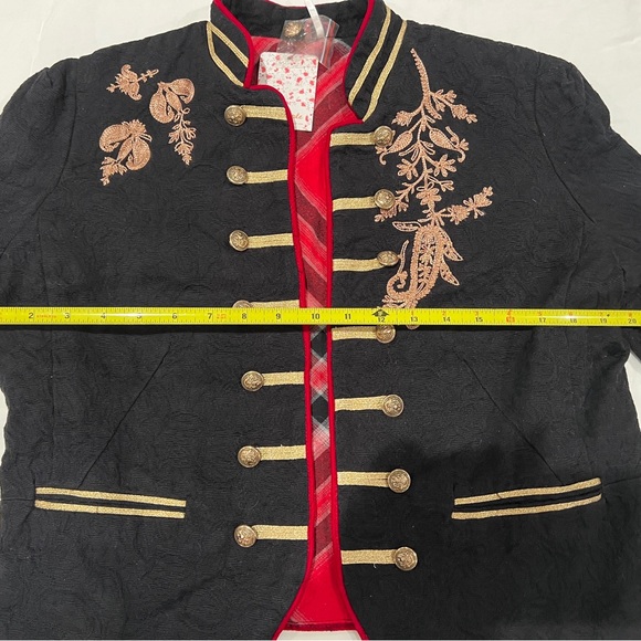 NWT Free People fabulously detailed, rare Navy cropped jacket! - Picture 4 of 7